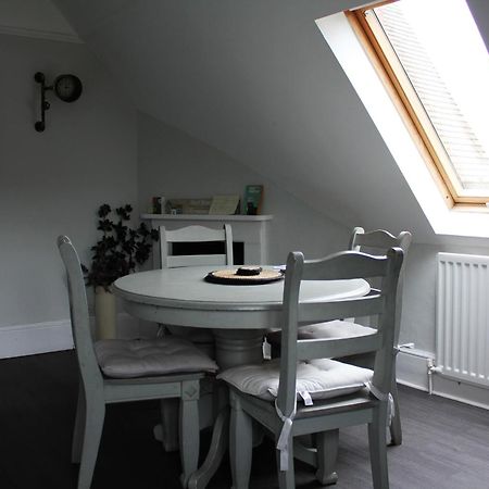 Lovely 3 Bed Condo Reigate Exterior foto