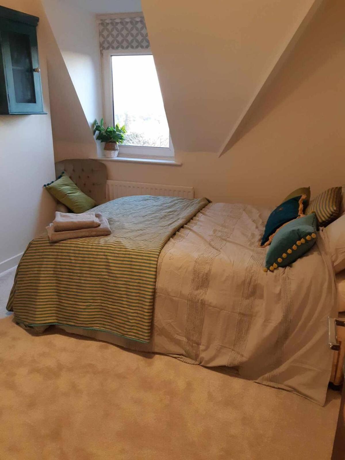 Lovely 3 Bed Condo Reigate Exterior foto